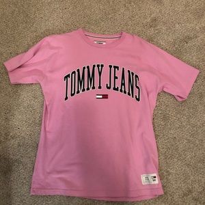 Pink Tommy Jeans Tee